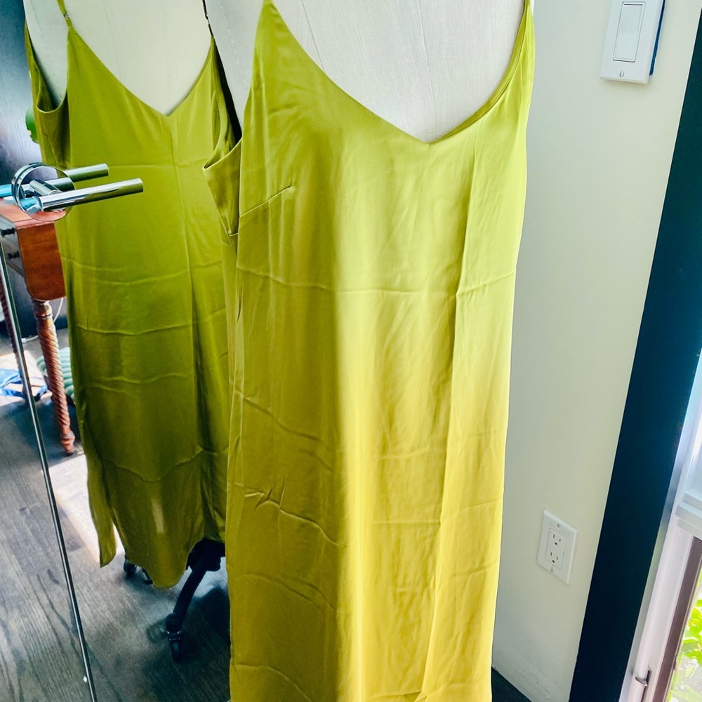 NWOT silky slip dress Lime Sz L The Drop
